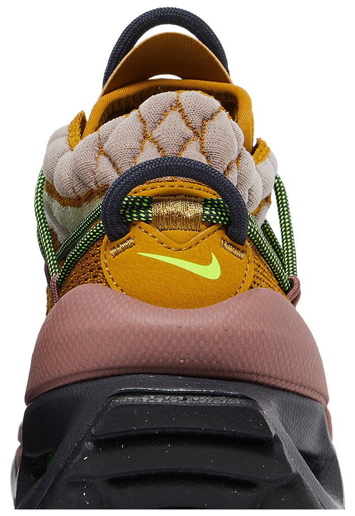 Nike Wmns Air Max Flyknit Venture Bronzine Smokey Mauve