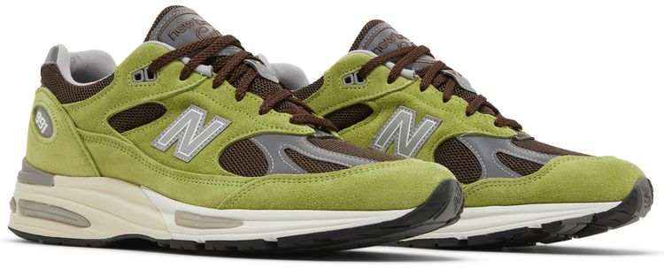 Danielle Cathari x 991v2 Made in England Matcha
