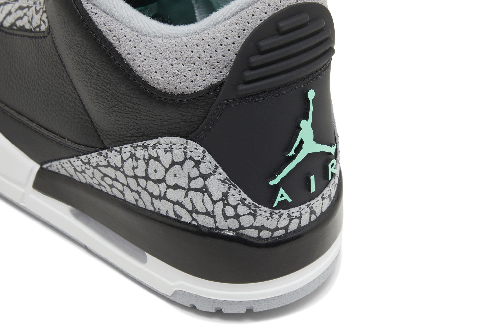 Buy Air Jordan 3 Retro 'Green Glow' - CT8532 031 | GOAT