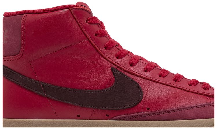 Nike Blazer Mid 77 Layers of Love