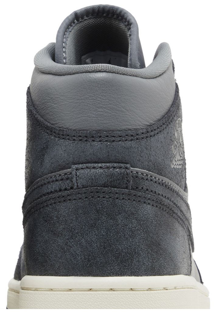 Wmns Air Jordan 1 Mid Distressed Smoke Grey