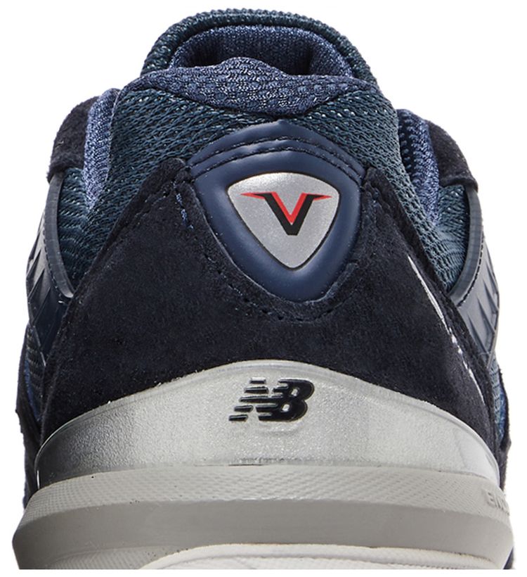 New Balance Wmns 990v5 Made in USA Navy Silver
