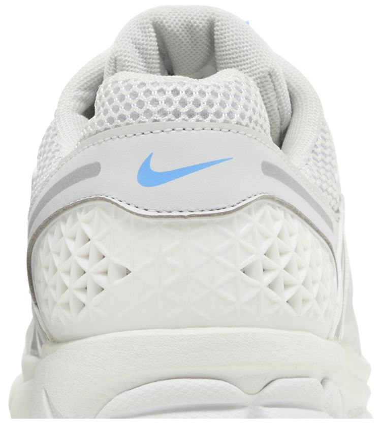 Air Zoom Vomero 5 Photon Dust University Blue