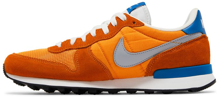 Nike Internationalist Kumquat