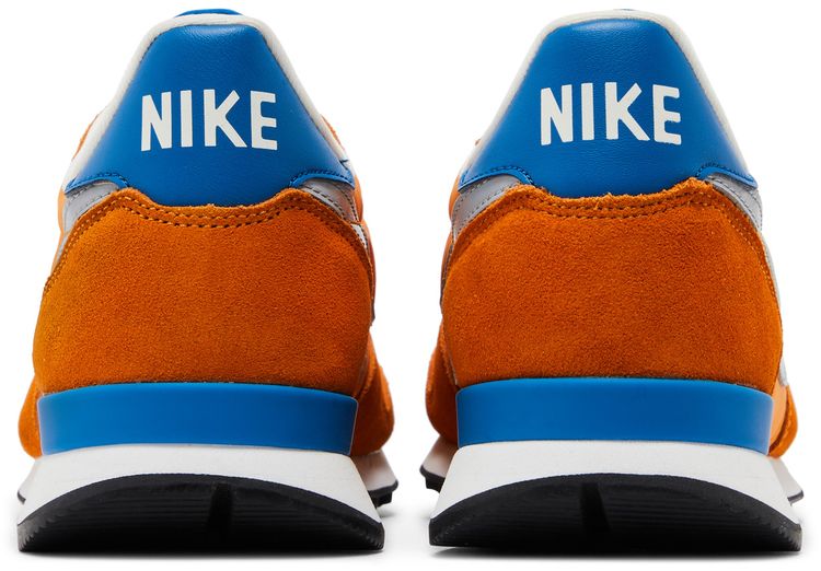 Nike Internationalist Kumquat