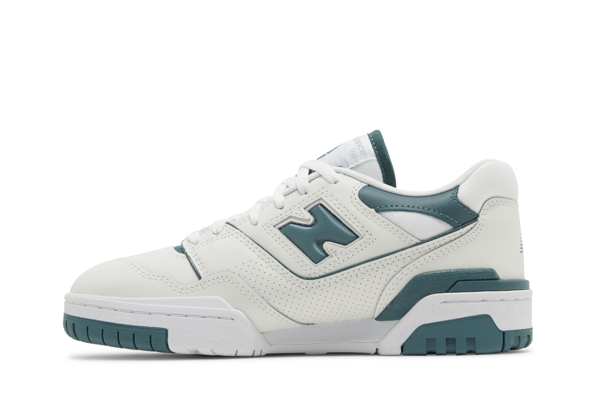 スニーカー New Balance FW24 SNEAKERS (BB550VGA OFFWHITERED) 550 Sneakers Off White / Red – Slam Jam®