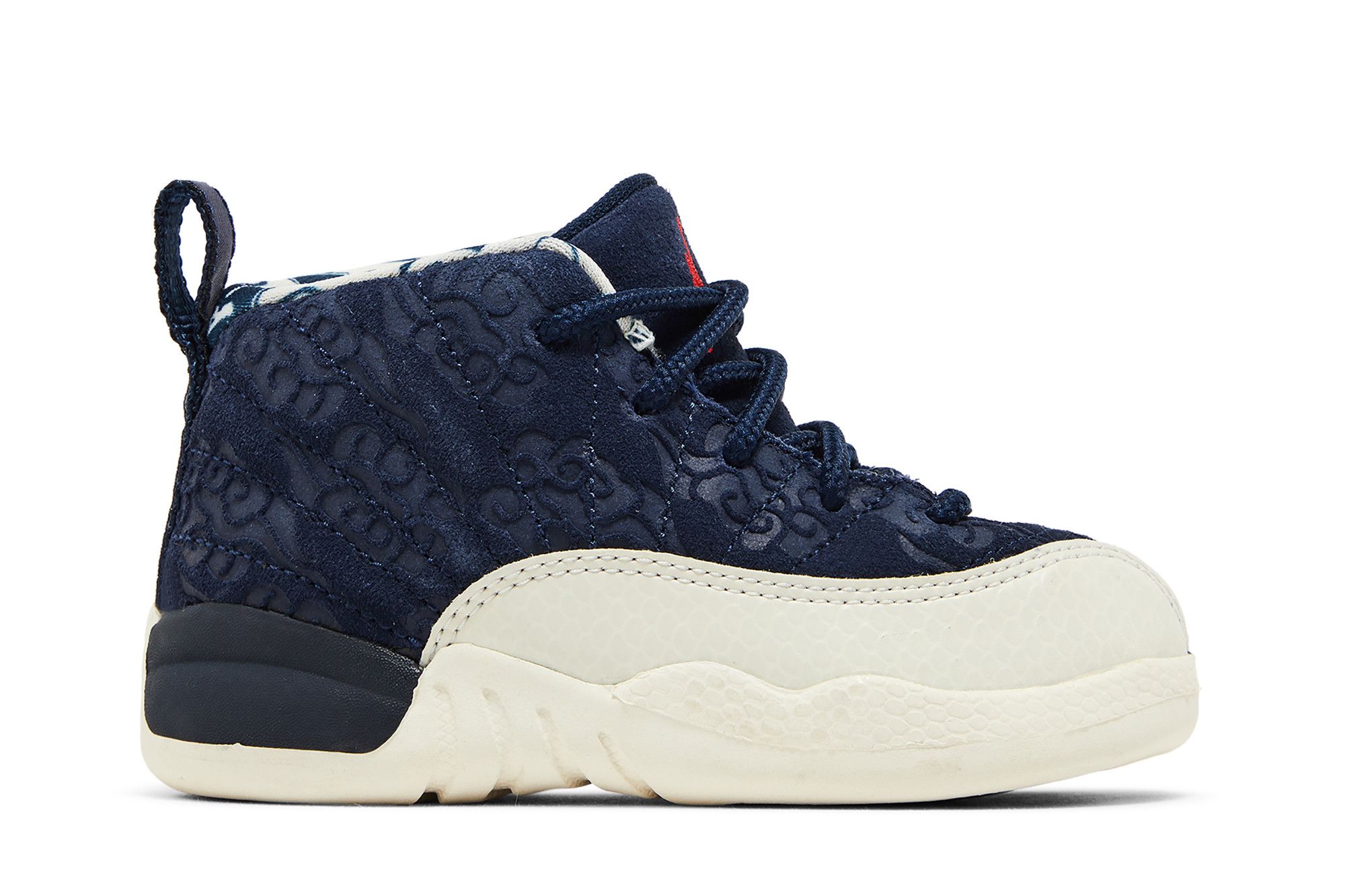 Aj 12 international flight shop
