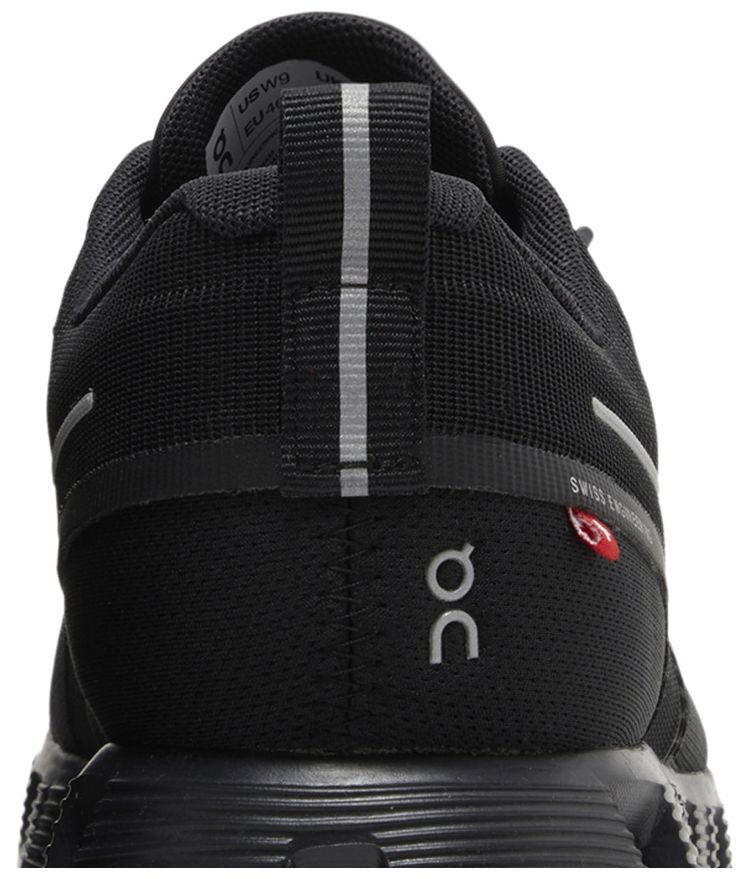 ON Wmns Cloud 5 Waterproof All Black