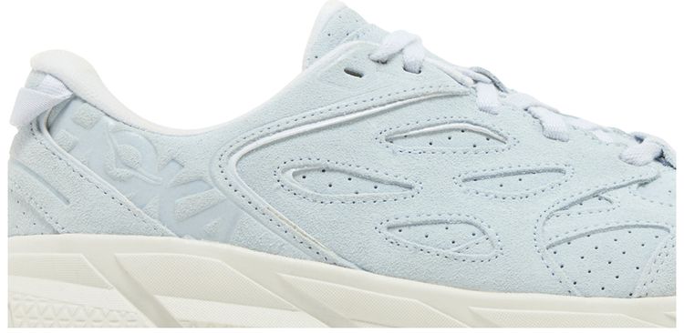 Clifton L Suede Country Air