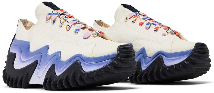 Converse Run Star Motion Platform Low We Are Stronger Together