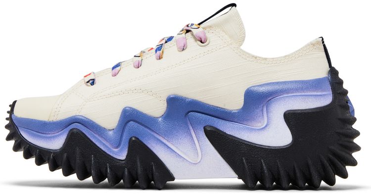 Converse Run Star Motion Platform Low We Are Stronger Together