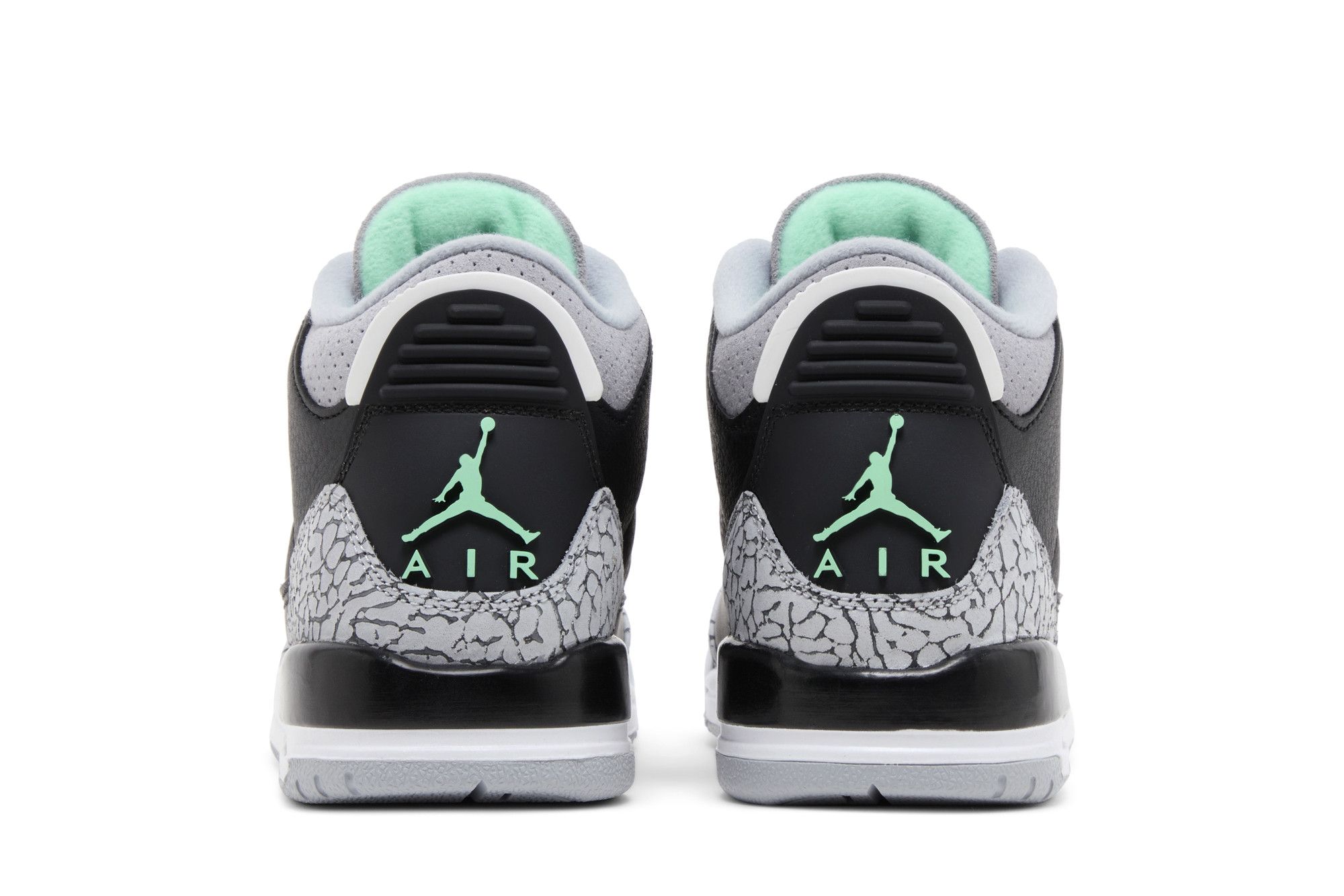 Size 4.5 Air Jordan 3 Retro GS 'Green Glow'