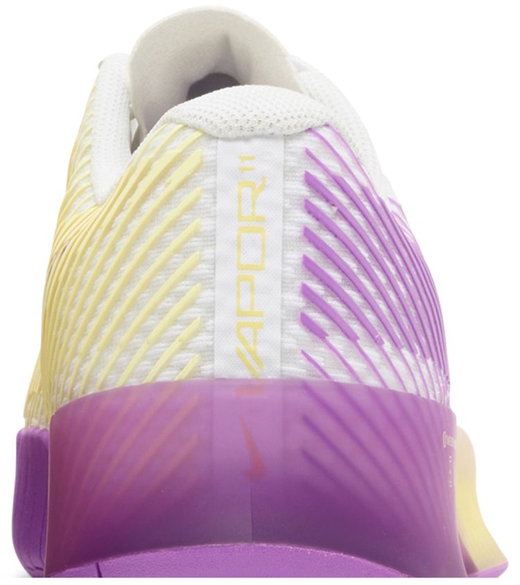 Wmns NikeCourt Air Zoom Vapor 11 HC White Fuchsia Dream