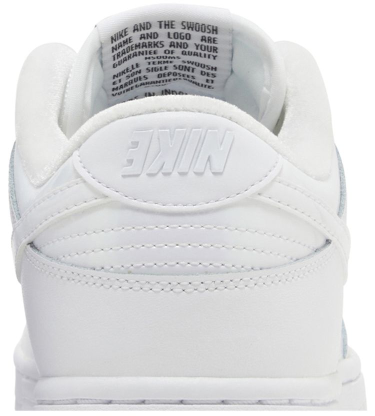 Nike Wmns Dunk Low SE Dance Pack   White Iridescent