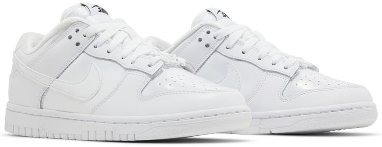 Nike Wmns Dunk Low SE Dance Pack   White Iridescent