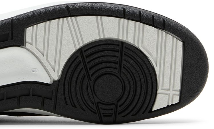 Wmns Air Jordan 2 Retro Low Black Metallic Gold