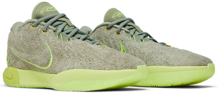 LeBron 21 Algae