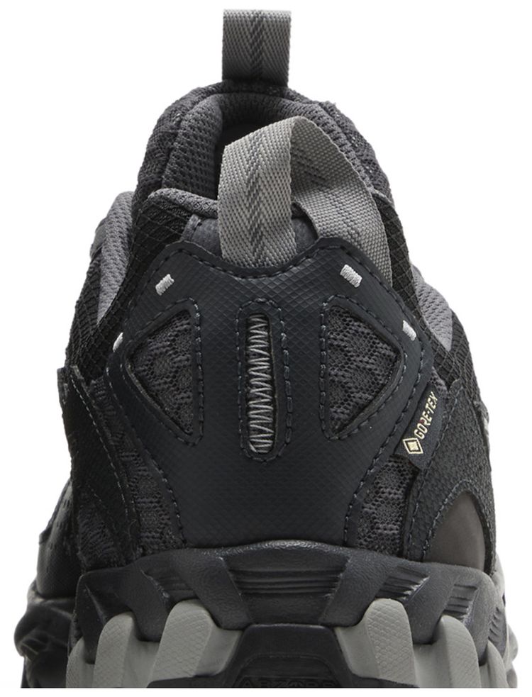 New Balance 610 GORE TEX Phantom Magnet