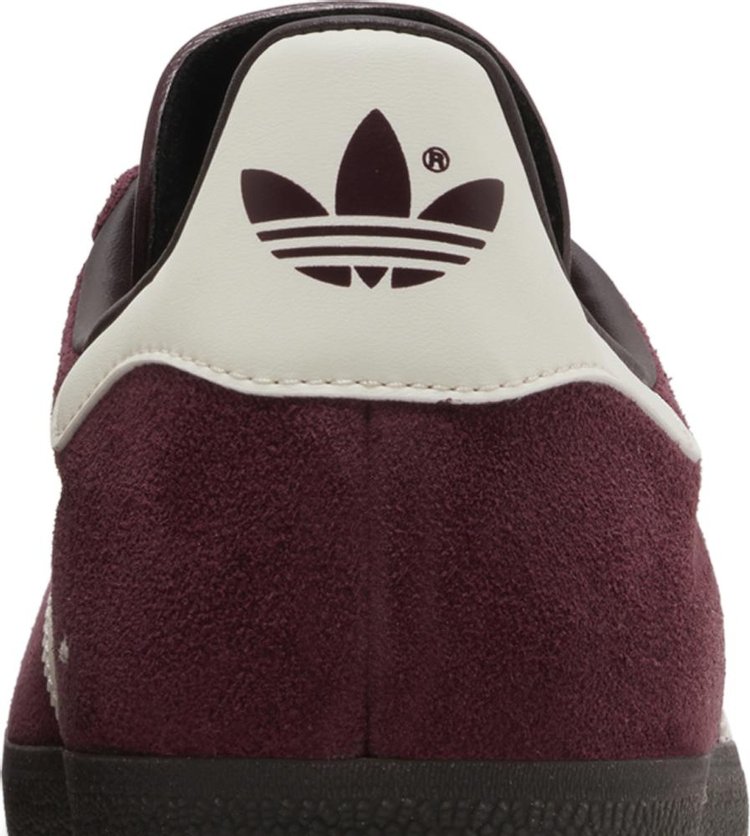 Gazelle Maroon Gum