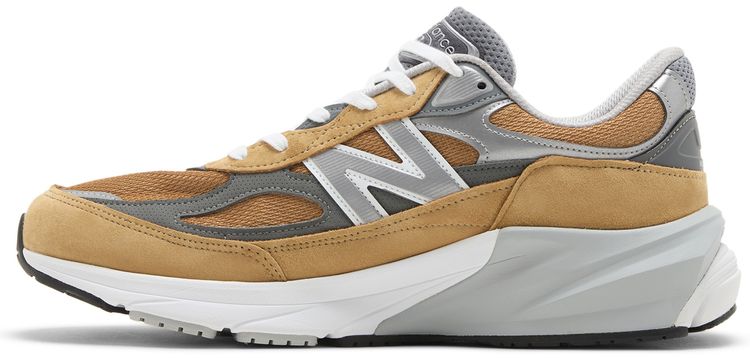 990v6 Made in USA Workwear