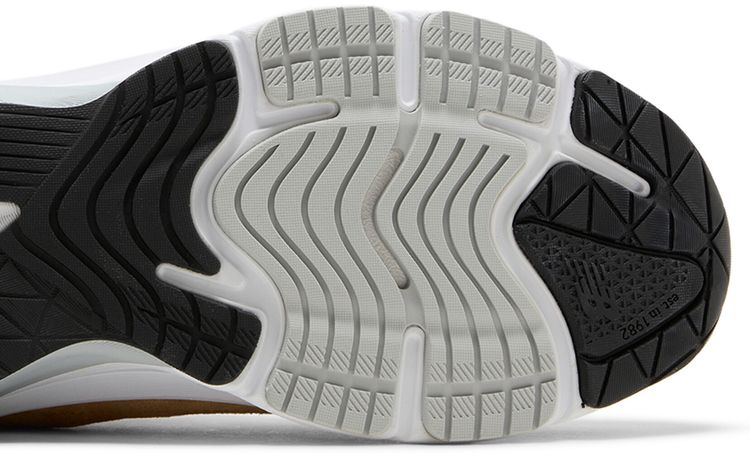 990v6 Made in USA Workwear