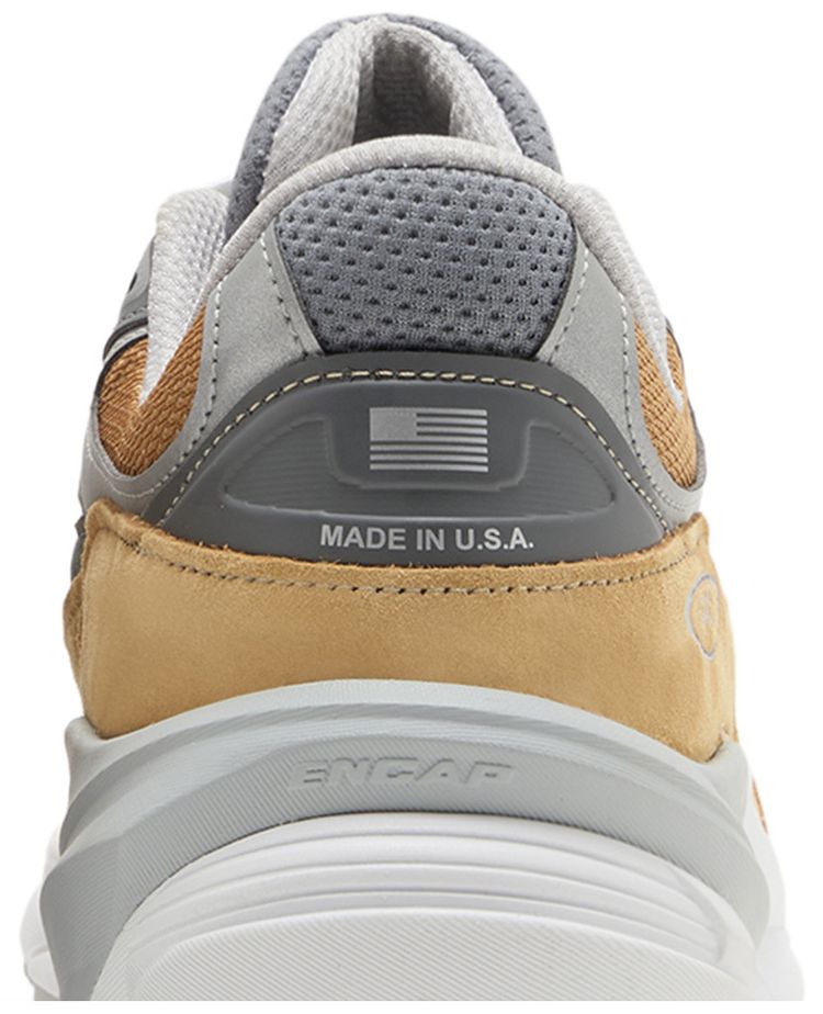 990v6 Made in USA Workwear
