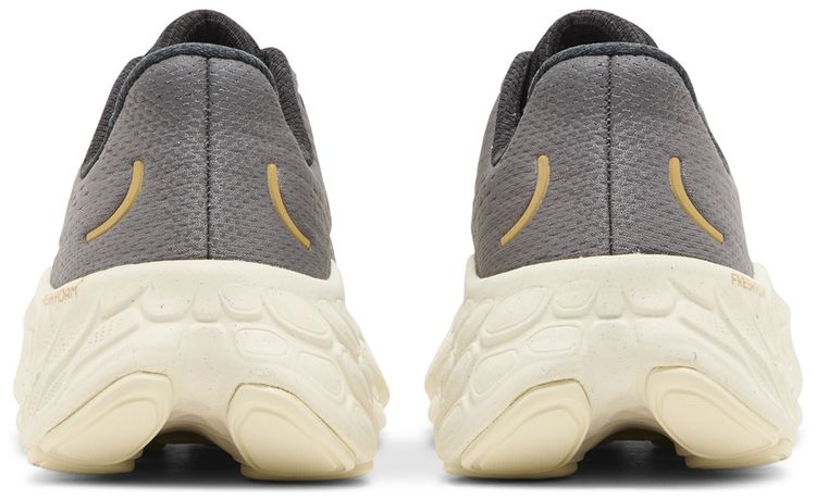 New Balance Wmns Fresh Foam X More v4 Black Dolce