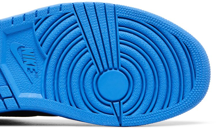 Air Jordan 1 Retro High OG Quai 54 Friends and Family Sample