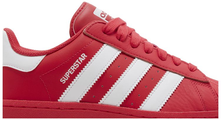Wmns Superstar XLG Red