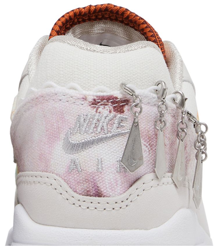 Nike Wmns Air Max 1 87 Metal Charms