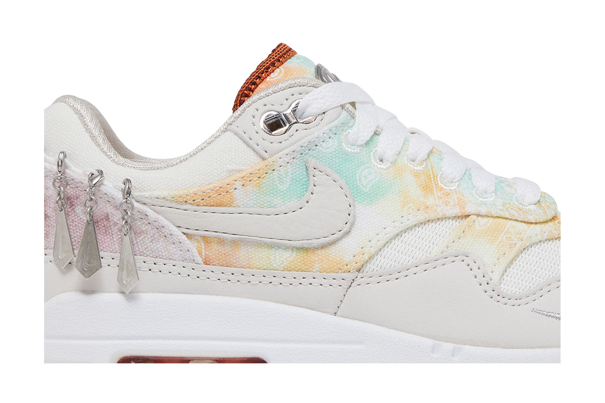 NIKE WMNS エアマックス1 ホワイトペール FJ7734-101 Buy Nike Wmns Air Max 1 '87 'Metal Charms' - FJ7734 101 | GOAT