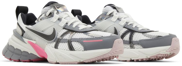 Nike Wmns V2K Run Year of the Dragon