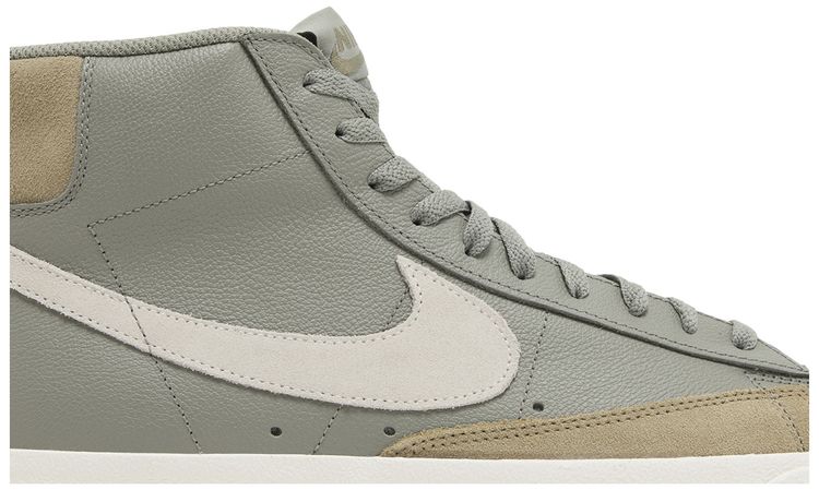 Nike Blazer Mid 77 Premium Dark Stucco