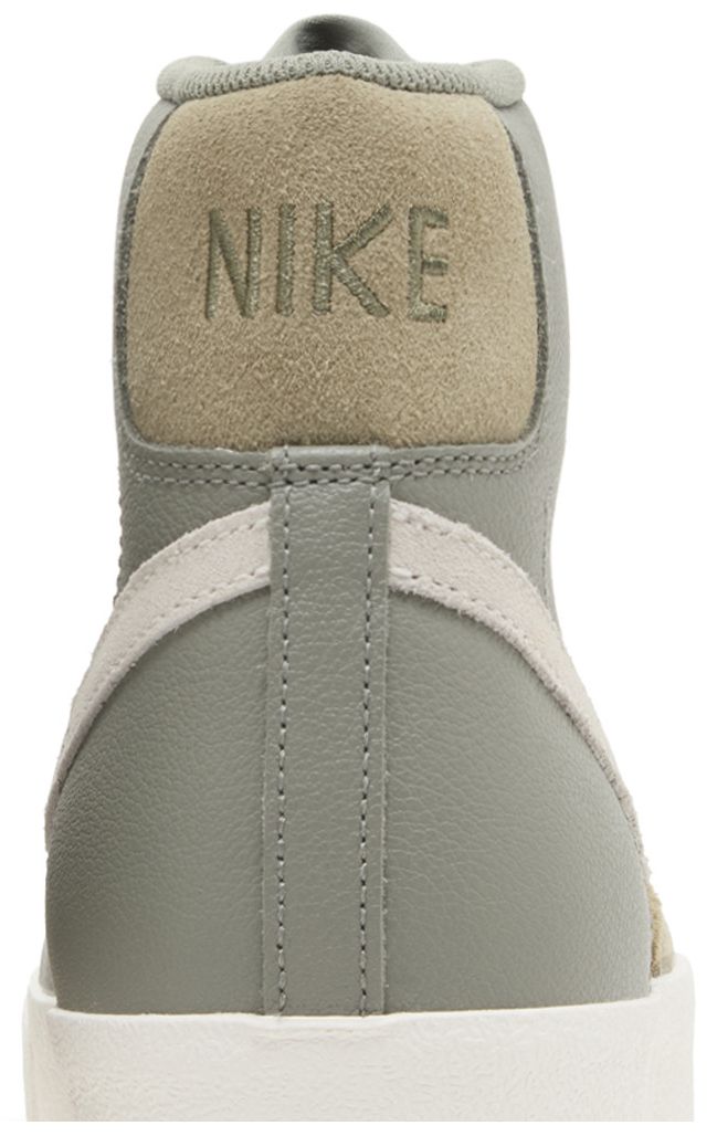 Nike Blazer Mid 77 Premium Dark Stucco