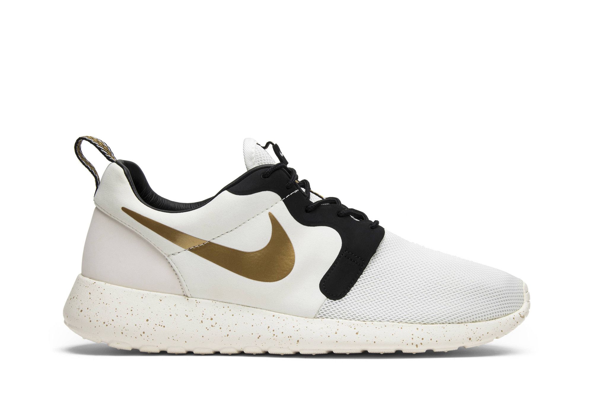 Nike roshe run black gold deals