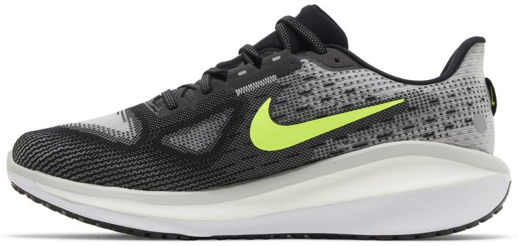 Nike Vomero 17 Black Volt