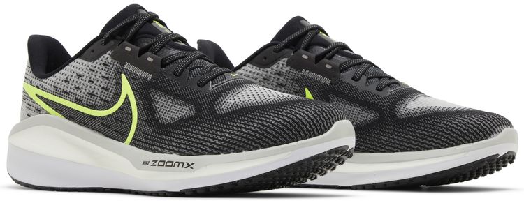 Nike Vomero 17 Black Volt