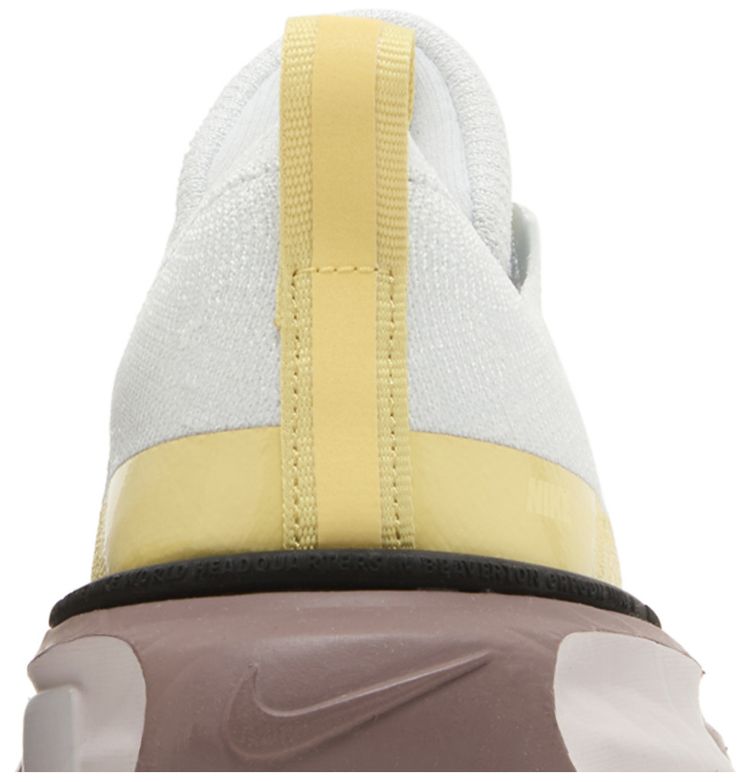 Nike Wmns ZoomX Invincible 3 Photon Dust Platinum Violet