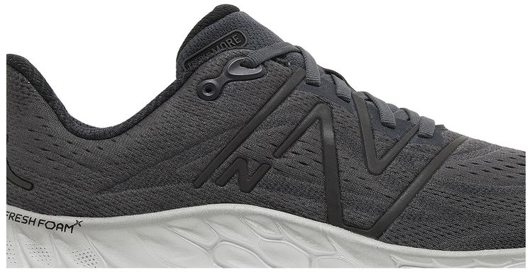 New Balance Fresh Foam X More v4 2E Wide Black Phantom