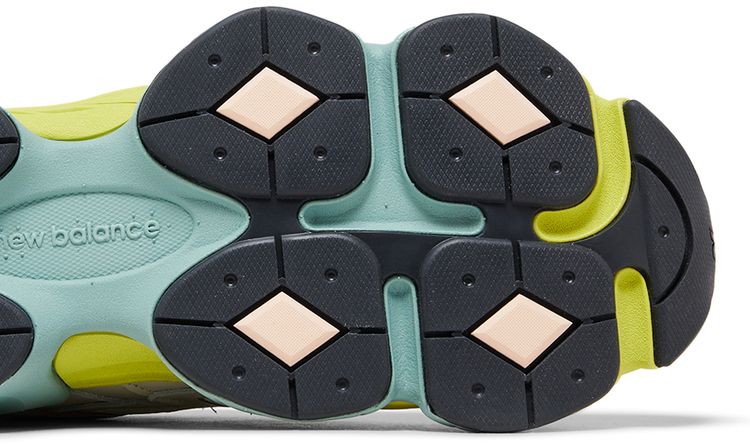 New Balance 9060 Moonbeam Vintage Rose