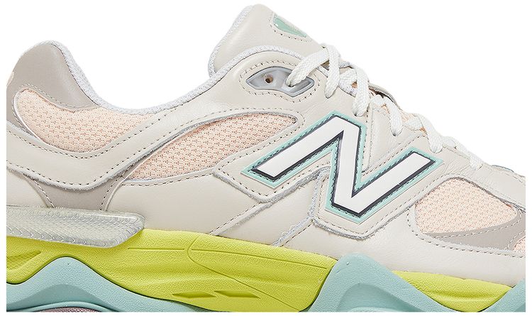 New Balance 9060 Moonbeam Vintage Rose