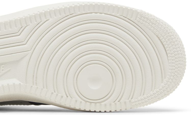 Nike Wmns Air Force 1 Low Be True To Her School   Georgetown