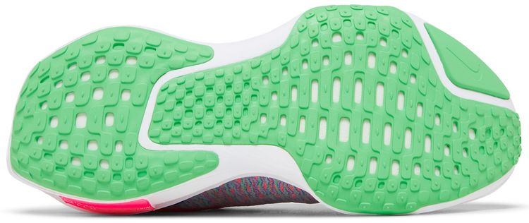 Nike Wmns ZoomX Invincible 3 White Hot Punch