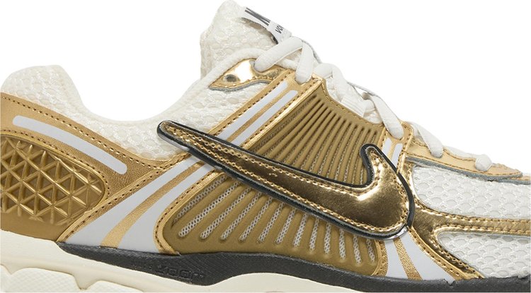 Wmns Air Zoom Vomero 5 Metallic Gold