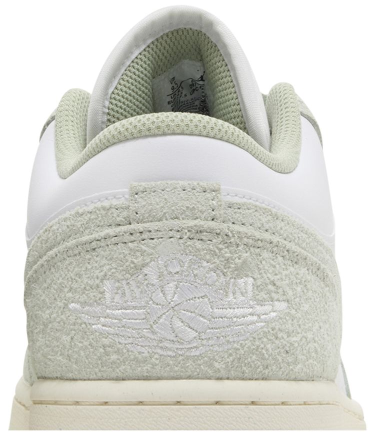 Air Jordan 1 Low SE Seafoam