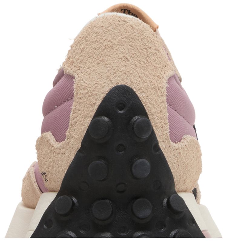 New Balance Wmns 327 Rosewood Licorice