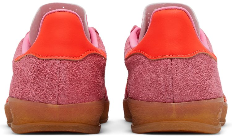 Wmns Gazelle Indoor Beam Pink Solar Red