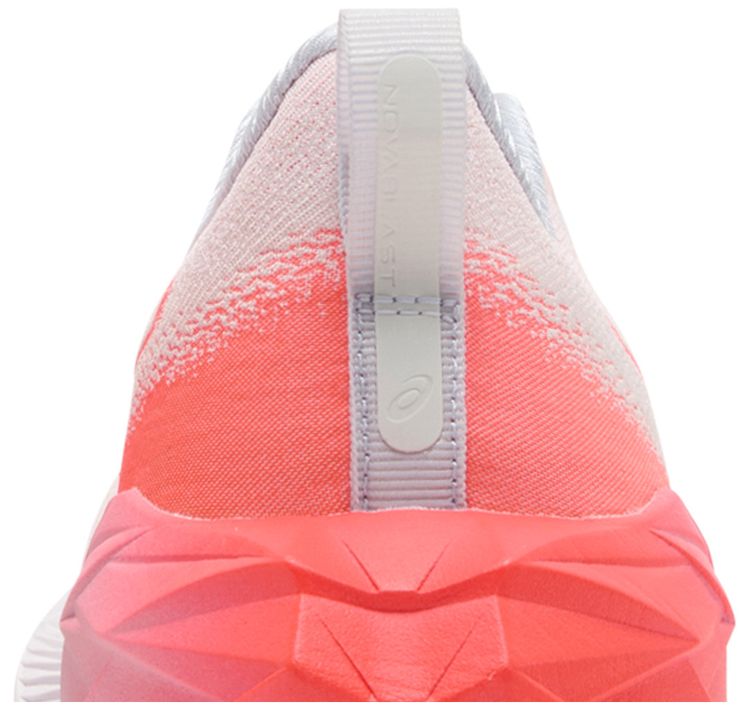 Hakaone Ekiden x ASICS Wmns Novablast 4 White Sunrise Red