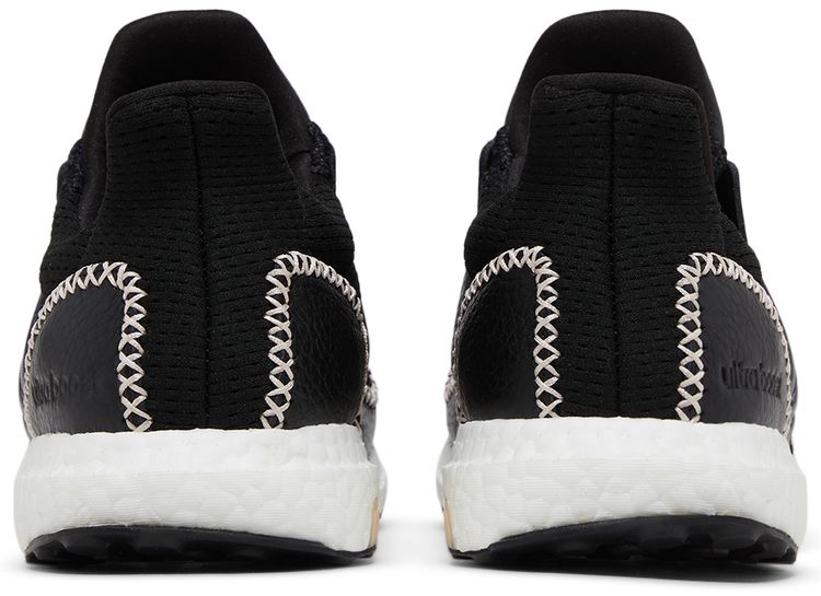 Adidas UltraBoost 10 Black Wonder Quartz