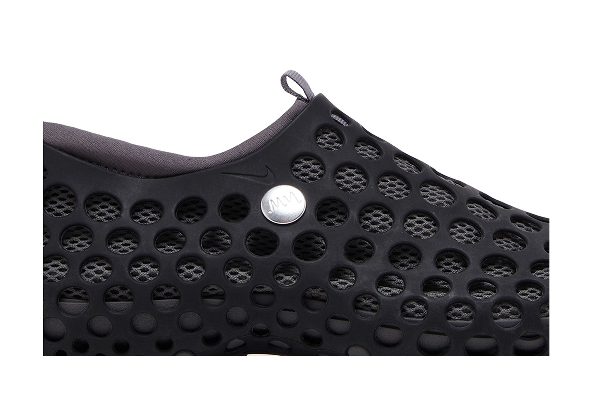 Buy Zvezdochka Black 2014 749431 010 GOAT UK